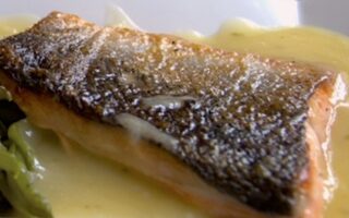 Recipe: Salmon with Beurre Blanc Sauce (Saumon au Beurre Blanc)