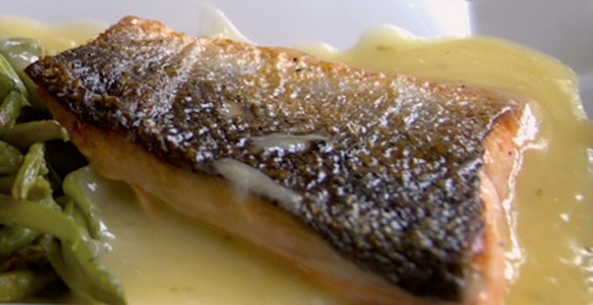 Recipe: Salmon with Beurre Blanc Sauce (Saumon au Beurre Blanc)