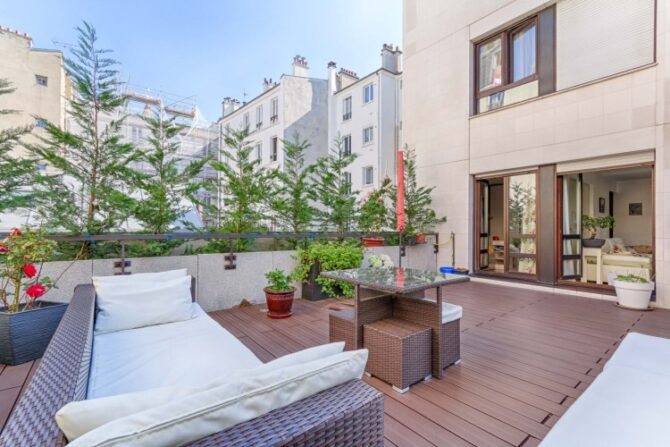 For Sale: Charming Apartment with Terraces in Levallois