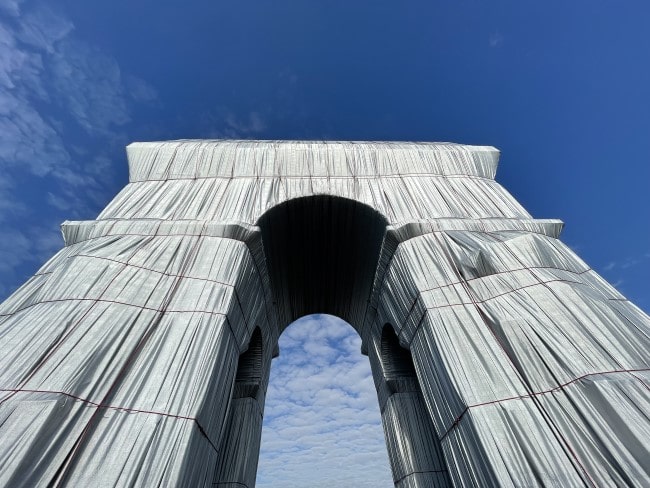 The Christo-Designed Wrap of the Arc de Triomphe: A Photo Journey