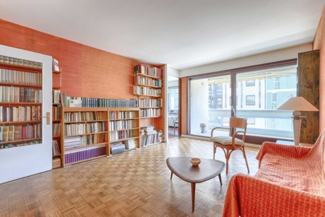 For Sale: Nice Three-Room Apartment with Terrace in the 14th