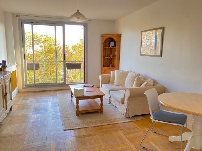 For Sale: Charming Two-Bed Apartment near Porte de Saint-Cloud