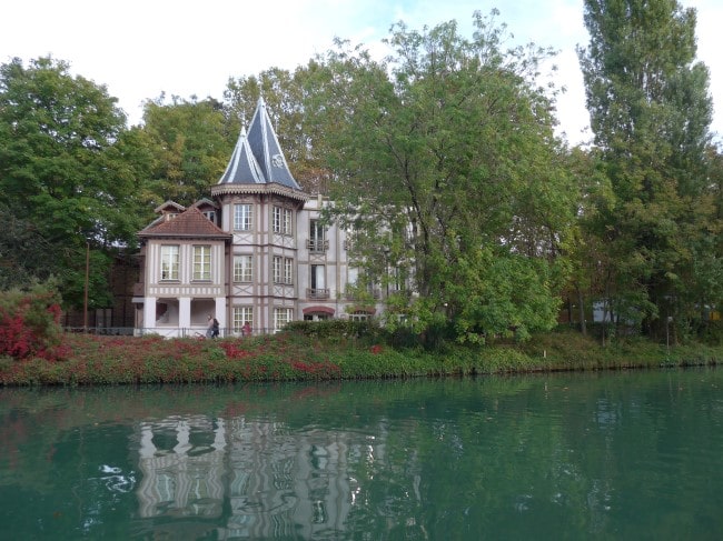 An Autumn Walk Along the Marne with Two Surprising Detours