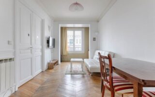For Sale: 1 Bed Apartment in a Beautiful Haussmann Building