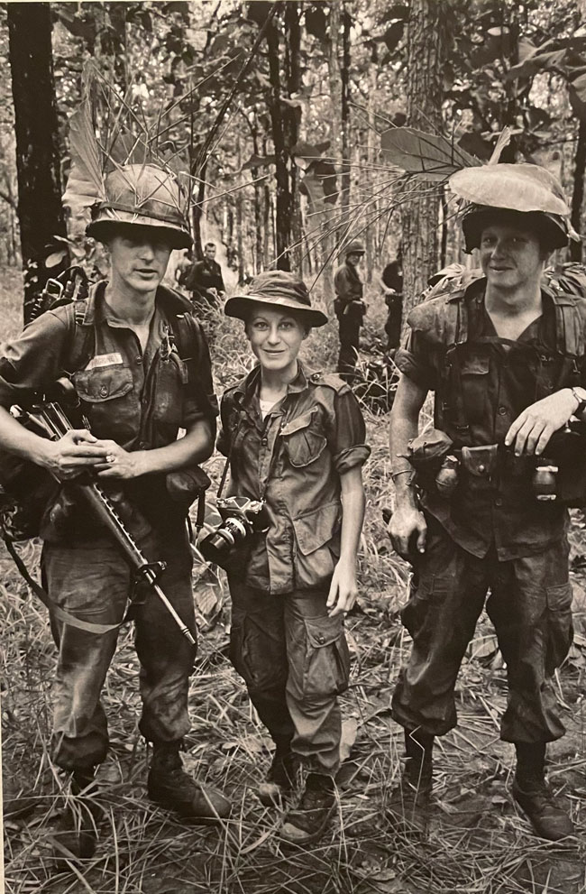 Catherine Leroy en opération avec les Marines, Vietnam 1967