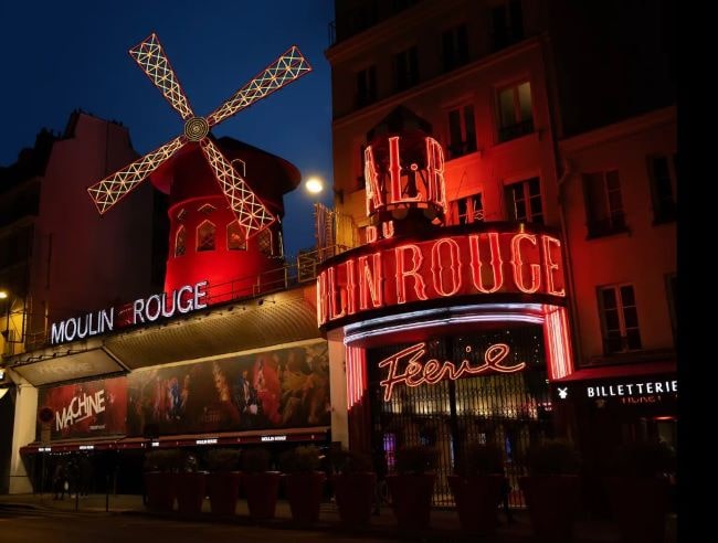 Moulin Rouge Airbnb Listing