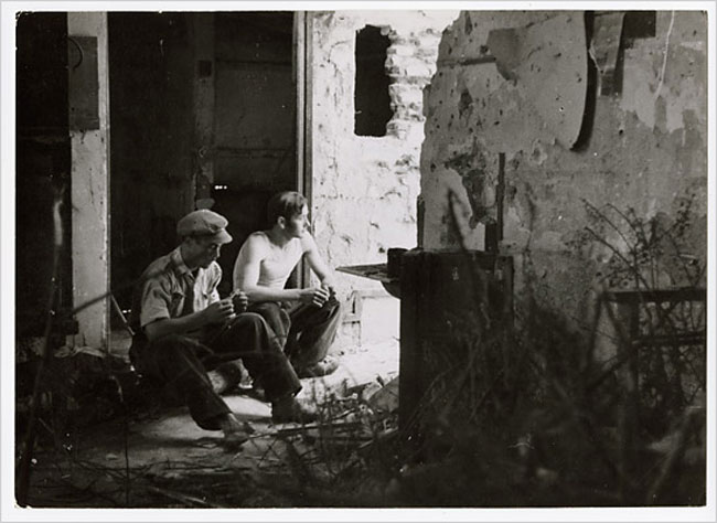 Republican dinamiteros, in the Carabanchel neighborhood of Madrid, June 1937