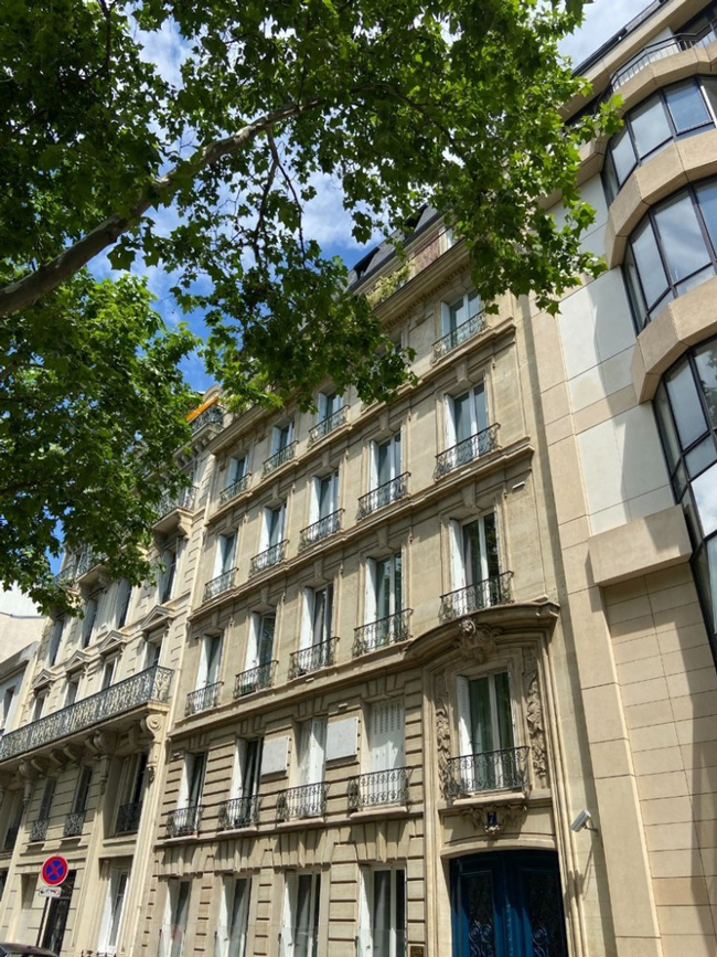 For Sale: 1-Bed Apartment Behind the Invalides