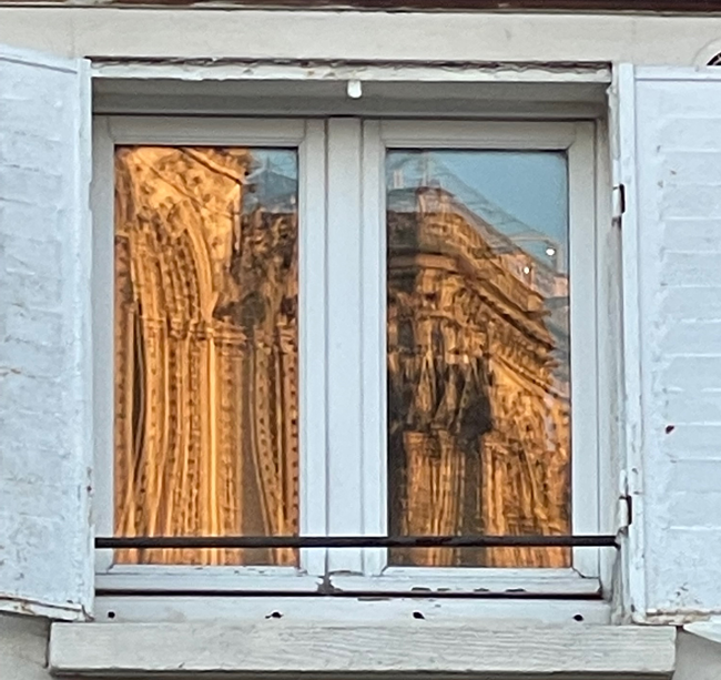Reflection of the Notre-Dame