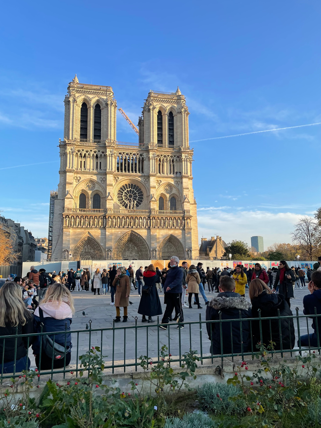 Notre-Dame with tourists