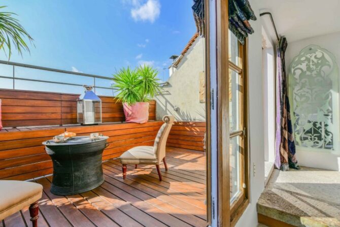 For Sale: Duplex with a Terrace in the Heart of Paris