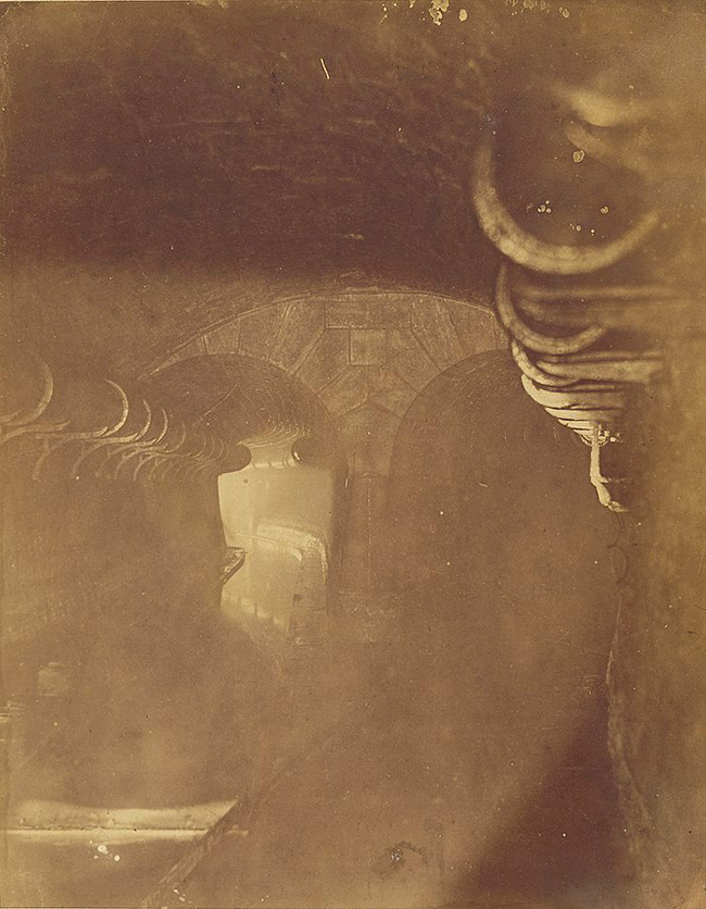 Paris sewers, photography by Nadar