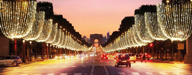 Celebrate the Holiday Season with the Illuminations on the Champs-Elysées 2022