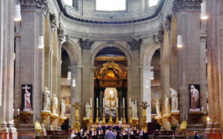 Celebrate Christmas with Concerts at Paris Churches