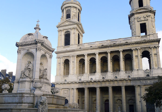Flâneries in Paris: Explore the Place Saint-Sulpice