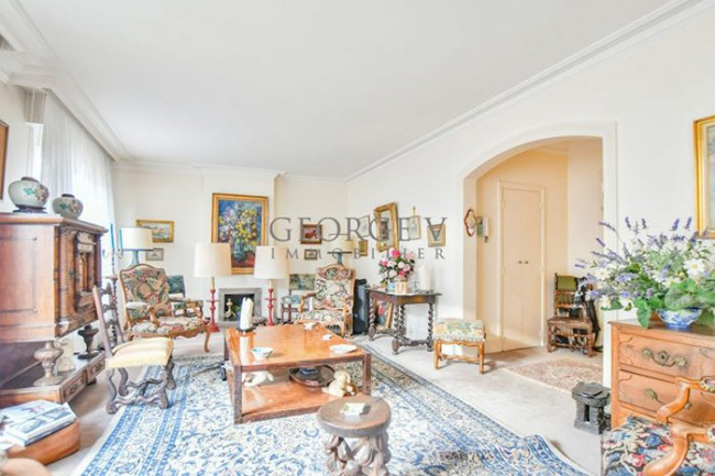 For Sale: Luxurious 1-Bedroom Apartment on Avenue Foch | Bonjour Paris