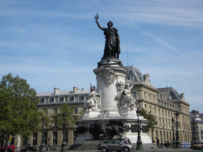 Letter from Paris: October 21, 2026 News Digest