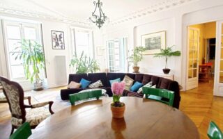 For Sale: Charming 2-Bedroom Apartment in the Bourse District