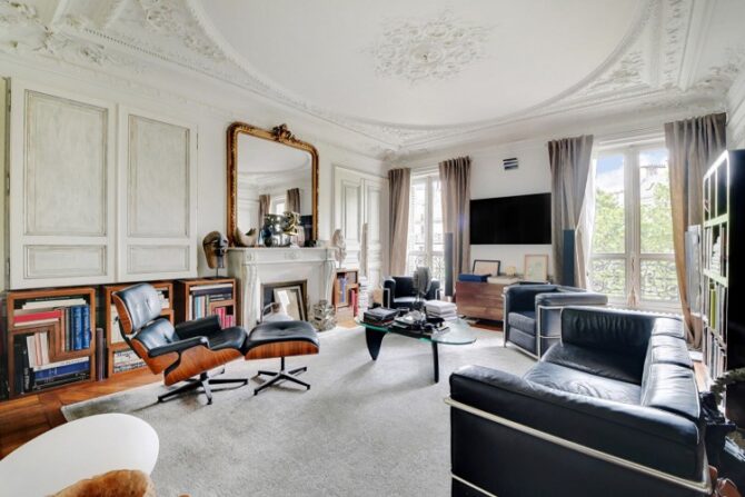 For Sale: Stunning Haussmannian Apartment in Upper Marais