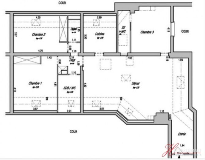 For Sale Luxurious 6th Floor Apartment on Avenue Foch with Eiffel