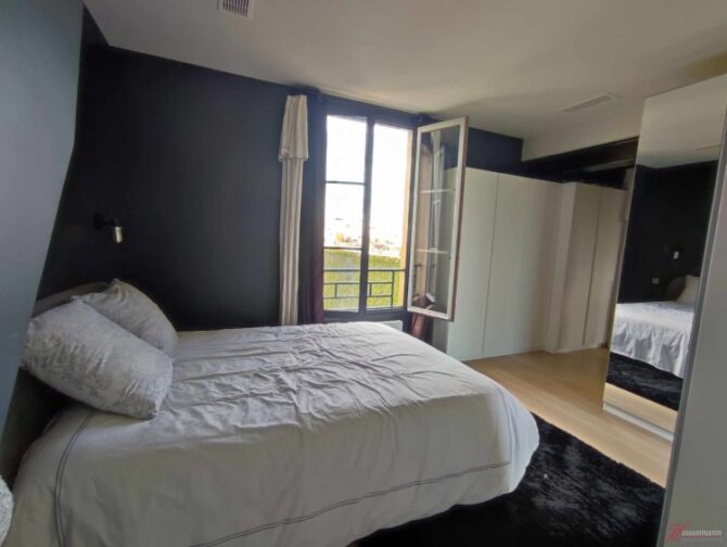 For Sale Luxurious 6th Floor Apartment on Avenue Foch with Eiffel