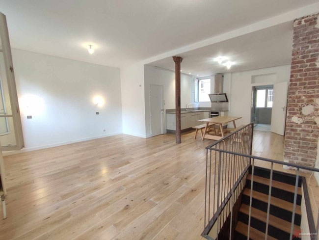 For Sale: Modern Apartment in Place de Rungis