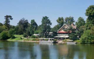 Paris Vignettes: Natural Beauty in Gardens and Parks