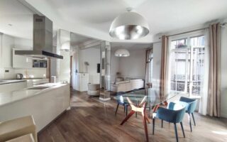 For Sale: Luxurious Apartment on Avenue Raymond Poincaré