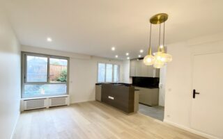 For Sale: Two-Bedroom Apartment in Auteuil Sud