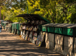 Flâneries in Paris: A Book Lover’s Walk along t...