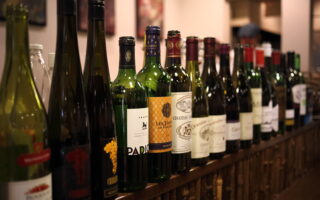 7 Vinyl Bars in Paris: An Analogue Revival