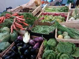 Le Marché des Enfants Rouges: Great Food in a His...