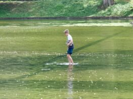 Why You Have to See the Parc des Buttes-Chaumont...