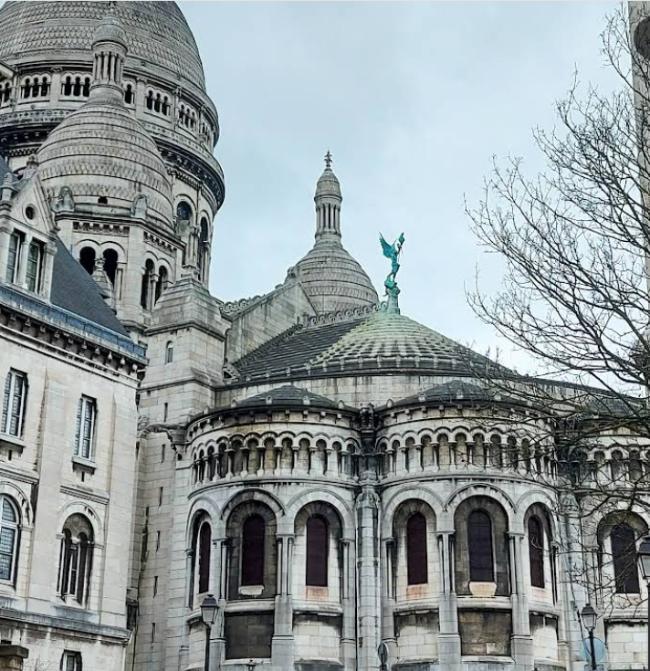 Dragons in Paris: Spot the Chimeras New and Old
