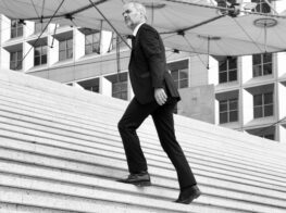 A Look at La Défense: Paris’ Business Distr...
