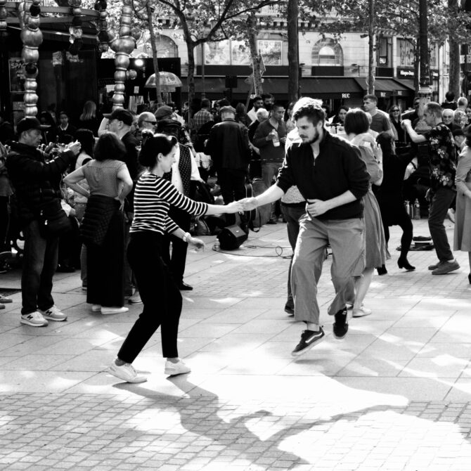 The Elusive Stories of Parisian Streets
