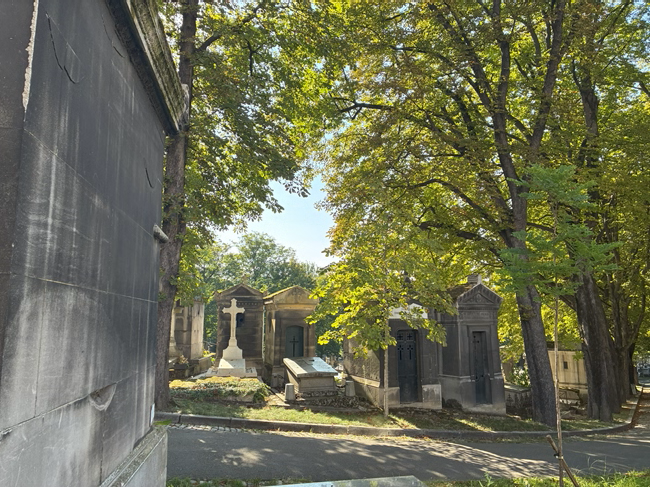montmartre cemetery