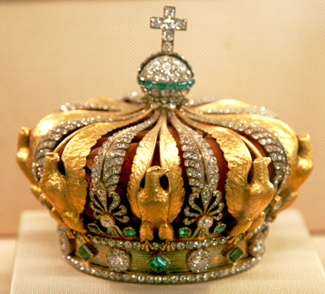 Priceless Crown Jewels Stolen from the Louvre