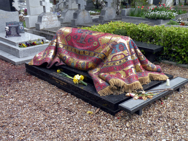 Rudolf Nureyev’s Kilim-Covered Grave in the Russian Cemetery