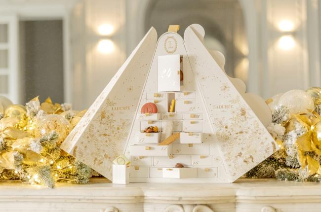 Bûche de Noël: The Best Yule Logs in Paris 2025