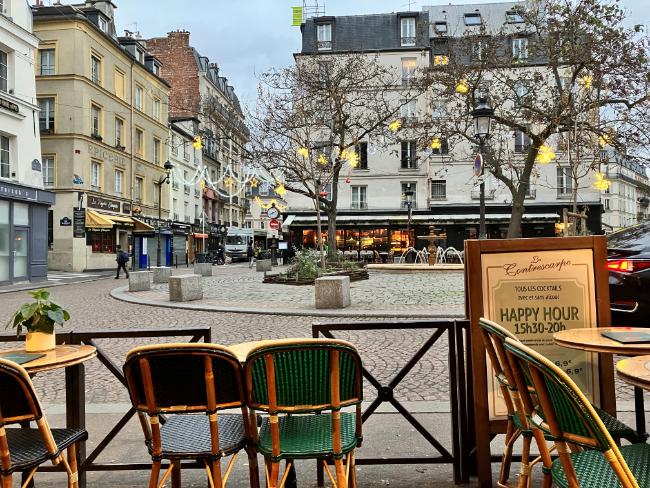Exhausting the Place de la Contrescarpe