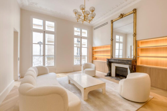 For Sale: Apartment on Rue Mazarine