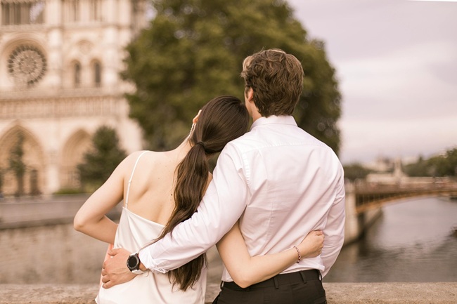 Outrageously Cool Date Ideas in Paris
