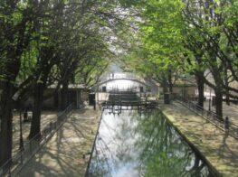 Flâneries in Paris: Along the Canal St Martin...