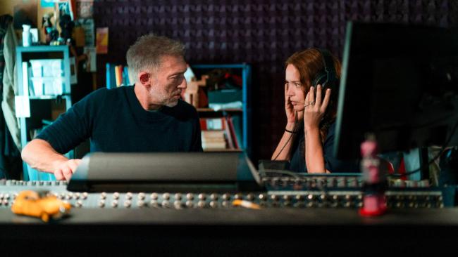 Cannes Review: ‘Histoires Parallèles’ Starring Isabelle Huppert and Vincent Cassel