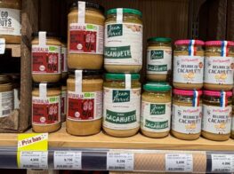 Shopping at Organic Stores in Paris...