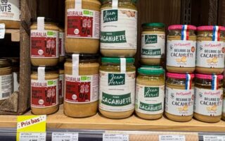 Shopping at Organic Stores in Paris