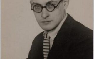 Connaissez-Vous Paris? Raymond Queneau’s Fabulous Urban Trivia