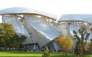 A Calder Cornucopia at Fondation Louis Vuitton