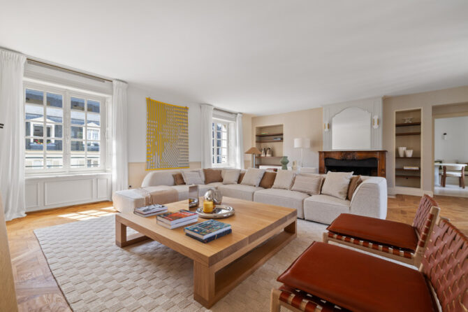For Sale: Renovated Apartment on Île Saint-Louis with Views of Notre-Dame